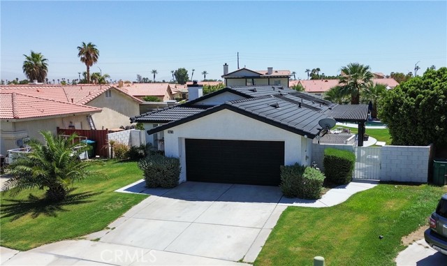 Detail Gallery Image 2 of 19 For 43700 Brahea Ct, Indio,  CA 92201 - 3 Beds | 2 Baths