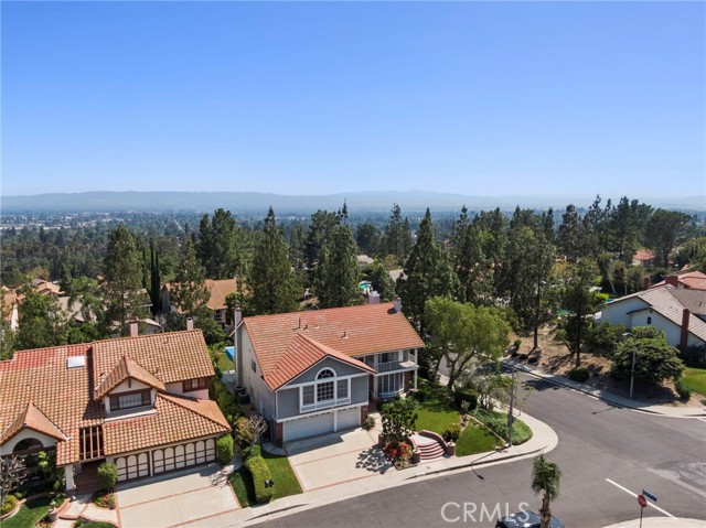 Detail Gallery Image 3 of 36 For 18232 Sandringham Ct, Porter Ranch,  CA 91326 - 5 Beds | 5 Baths