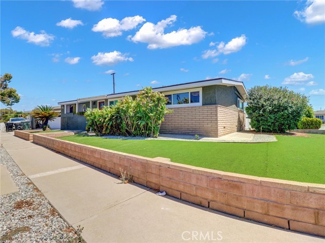 2310 W 169th Place, Torrance CA: https://media.crmls.org/medias/85b6a04b-4d6b-4ffa-8e23-c6e29c2415ed.jpg