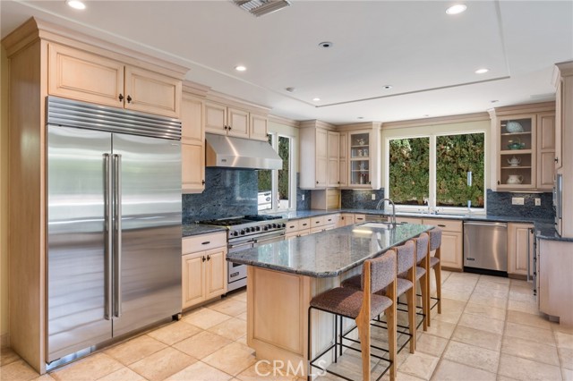 7460 Alida Place, Rancho Palos Verdes CA: https://media.crmls.org/medias/85b745da-219e-45f4-8364-2d55f47a7e87.jpg