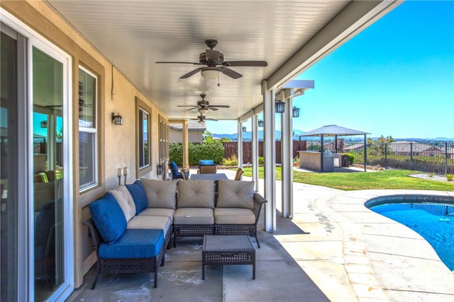 33411 Miners Drive, Yucaipa CA: https://media.crmls.org/medias/85b86b65-06d8-418e-9cb7-08eb1a9c8a88.jpg