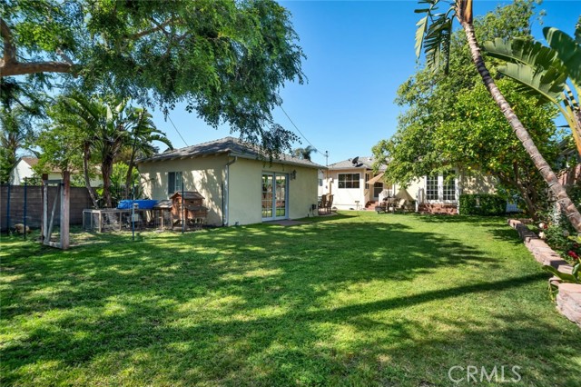 Detail Gallery Image 4 of 30 For 1232 N Avon St, Burbank,  CA 91505 - 2 Beds | 2 Baths