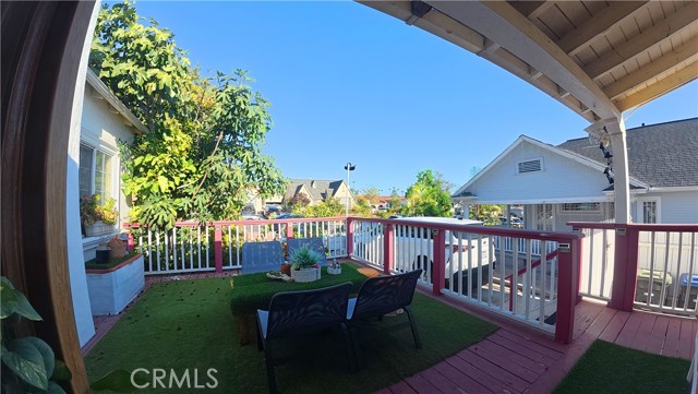 Detail Gallery Image 6 of 31 For 1339 Highland Ave, Glendale,  CA 91202 - 3 Beds | 2 Baths