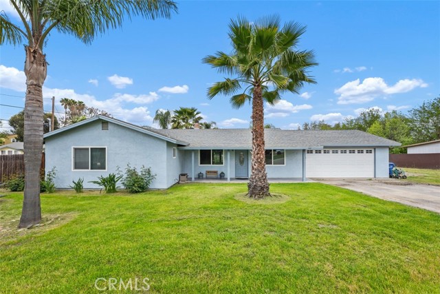 142 Hope Street, Ramona CA: https://media.crmls.org/medias/85b972ef-b4db-44e7-bac4-520658065168.jpg
