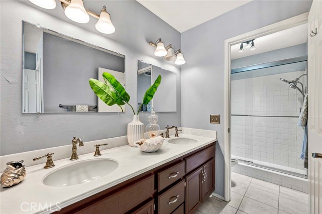 Detail Gallery Image 38 of 50 For 18124 Old Trail Ln, Fountain Valley,  CA 92708 - 3 Beds | 2/1 Baths