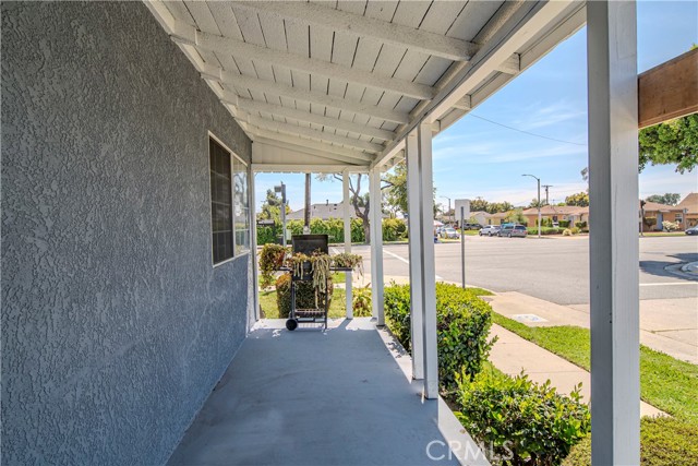 Detail Gallery Image 4 of 40 For 4701 Abbott Rd, Lynwood,  CA 90262 - 3 Beds | 2 Baths