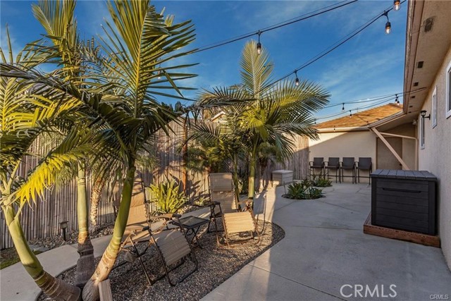 518 S Forest Avenue, Santa Ana CA: https://media.crmls.org/medias/85bafacb-10e7-4d5a-baad-c4e4b5207d17.jpg