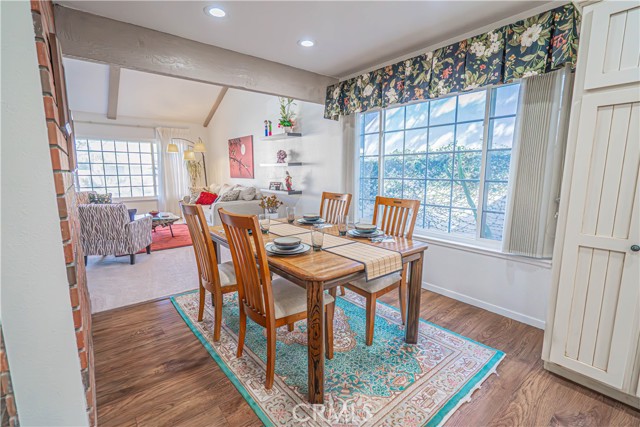 Detail Gallery Image 25 of 59 For 23514 via Decano, Valencia,  CA 91355 - 4 Beds | 2 Baths