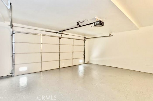 Detail Gallery Image 31 of 44 For 1881 Alpha Rd #17,  Glendale,  CA 91208 - 2 Beds | 3 Baths