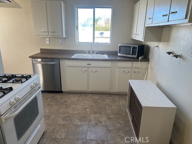 Detail Gallery Image 8 of 16 For 3565 Gundry Ave, Long Beach,  CA 90807 - 2 Beds | 1 Baths