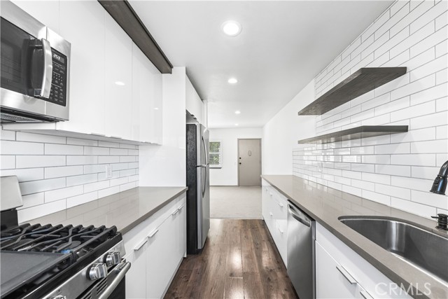 Detail Gallery Image 10 of 20 For 7135 Coldwater Canyon Ave #16,  North Hollywood,  CA 91605 - 2 Beds | 1 Baths