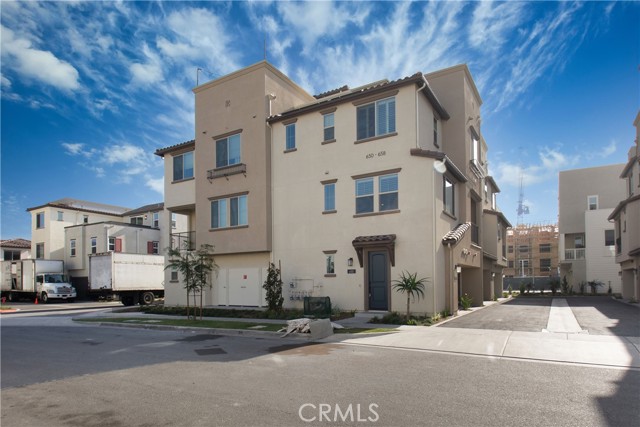 650 S Motif St, Anaheim, CA 92805