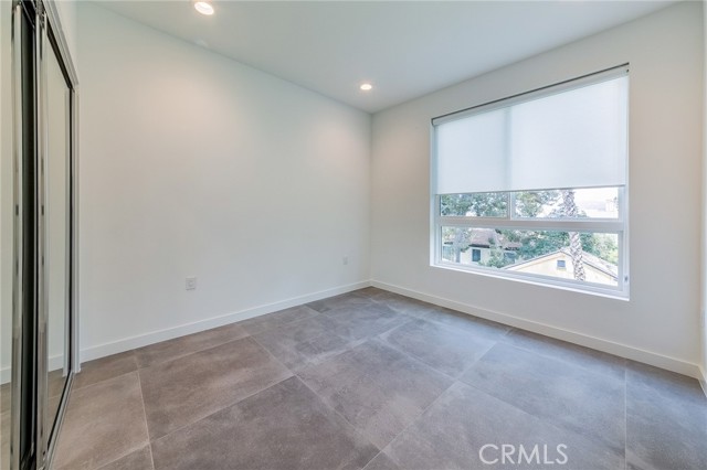 Detail Gallery Image 9 of 15 For 214 Westmoreland #5,  Los Angeles,  CA 90004 - 2 Beds | 2 Baths