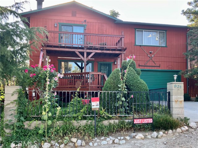 921 Piru Way, Frazier Park CA: https://media.crmls.org/medias/85bc47da-e59b-4cda-b9dc-c0adcafa1286.jpg