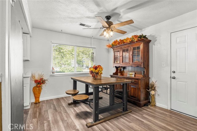 1171 Peach Street, Corning CA: https://media.crmls.org/medias/85bc78e4-6732-44c4-897e-c90ff7f94293.jpg