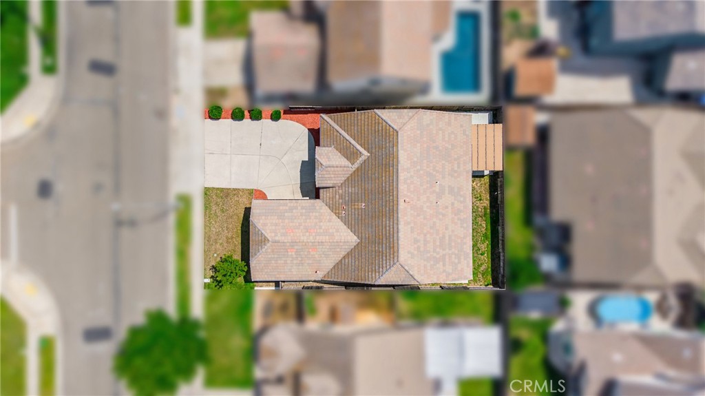 https://media.crmls.org/medias/85bc8e29-a8d3-437c-a3c7-7438109c920c.jpg?preset=X-Large