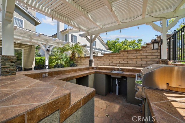 28456 Calex Drive, Valencia CA: https://media.crmls.org/medias/85bd11a6-9a0a-4824-86b0-cd30fb79c85a.jpg