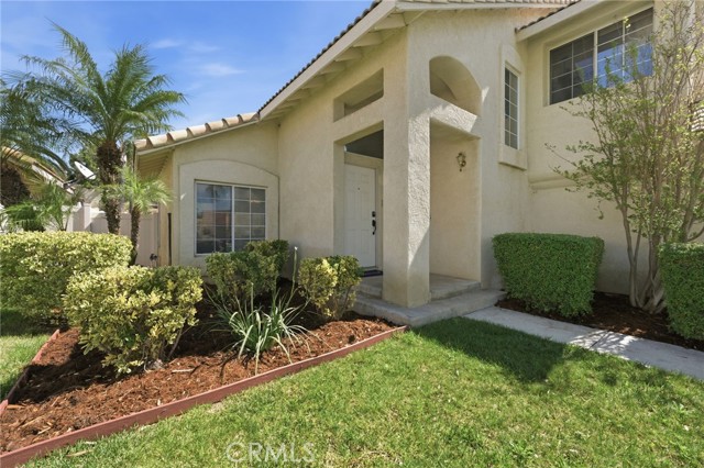 Detail Gallery Image 2 of 37 For 24516 Camino Mirabella, Murrieta,  CA 92562 - 4 Beds | 2/1 Baths