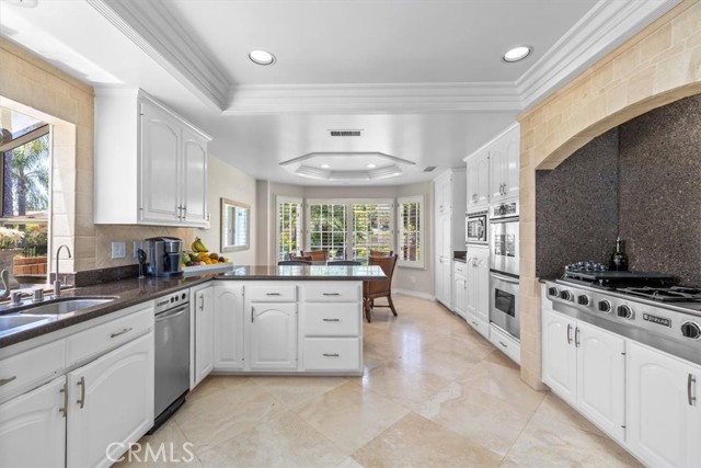 57 Paseo De Castana, Rancho Palos Verdes CA: https://media.crmls.org/medias/85bde8a4-2dac-4858-a0f6-d03ab3d3517b.jpg
