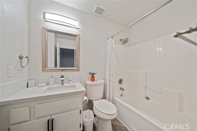 Detail Gallery Image 18 of 37 For 3423 Racquet Ln, Palmdale,  CA 93551 - 5 Beds | 3 Baths