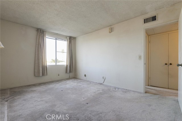 Detail Gallery Image 12 of 48 For 12830 Burbank Blvd. #310,  Valley Village,  CA 91607 - 2 Beds | 2 Baths