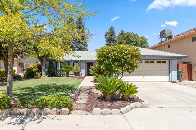 Detail Gallery Image 1 of 1 For 3752 W Garland Ave, Fresno,  CA 93722 - 3 Beds | 2 Baths