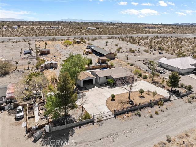 11535 Rosado Road, Pinon Hills CA: https://media.crmls.org/medias/85c05c62-fd27-44de-ad6d-395c70d8af5f.jpg