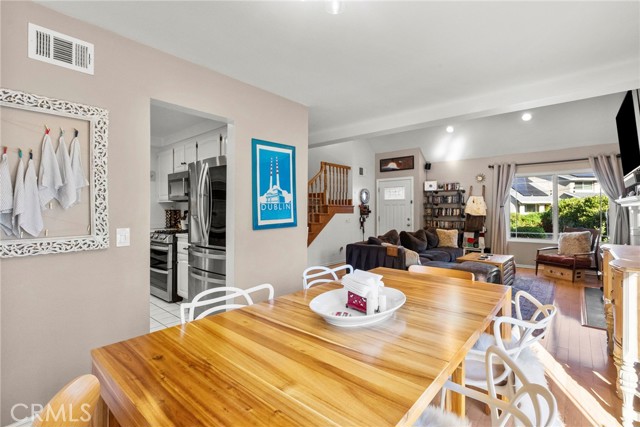 Detail Gallery Image 13 of 40 For 27547 Saffron, Saugus,  CA 91350 - 4 Beds | 3 Baths