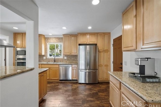 5082 Linda Circle, Huntington Beach CA: https://media.crmls.org/medias/85c1a75c-1b22-4ac4-a001-2d7aeac4babc.jpg