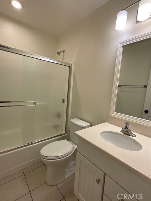 2641 Santa Ana Avenue, Costa Mesa CA: https://media.crmls.org/medias/85c2eb67-b457-4429-b057-9148c02f9cdb.jpg