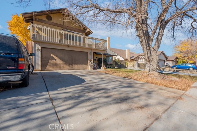 Detail Gallery Image 3 of 33 For 44449 Fenhold St, Lancaster,  CA 93535 - 4 Beds | 3 Baths