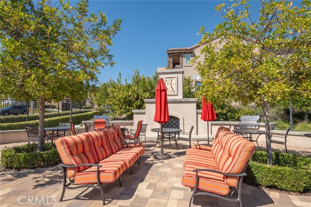 Detail Gallery Image 31 of 34 For 28802 Silversmith, Valencia,  CA 91354 - 4 Beds | 2/1 Baths