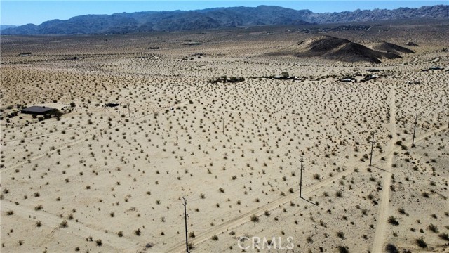 Detail Gallery Image 12 of 28 For 68750 Amboy Rd, Twentynine Palms,  CA 92277 - – Beds | – Baths