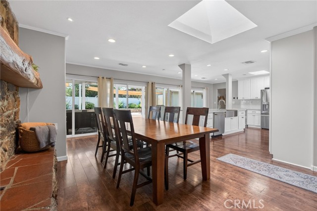 Detail Gallery Image 14 of 46 For 1986 Wetherly Way, Riverside,  CA 92506 - 4 Beds | 3 Baths