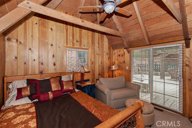 295 Sunset, Lake Arrowhead CA: https://media.crmls.org/medias/85c58f40-c31c-4b6e-9123-981dc3876619.jpg