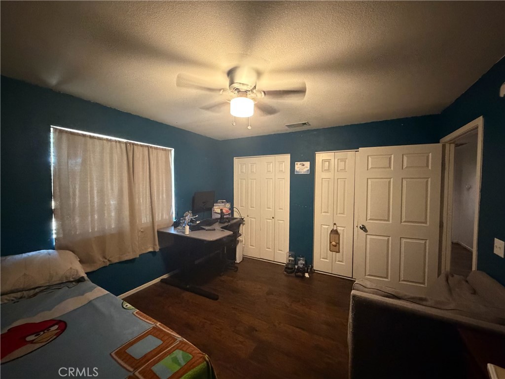 https://media.crmls.org/medias/85c5eb98-3ca7-4d00-9834-de18fd3c4b42.jpg?preset=X-Large