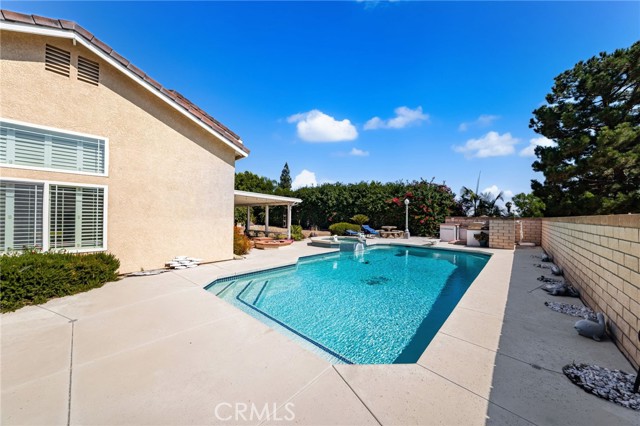 245 Cottonwood Avenue, Riverside CA: https://media.crmls.org/medias/85c6a9cb-3590-4465-a0eb-54982d90a046.jpg