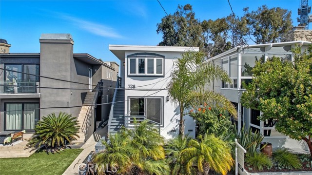 729 Longfellow, Hermosa Beach, California 90254, ,Residential Income,For Sale,Longfellow,SB25230290