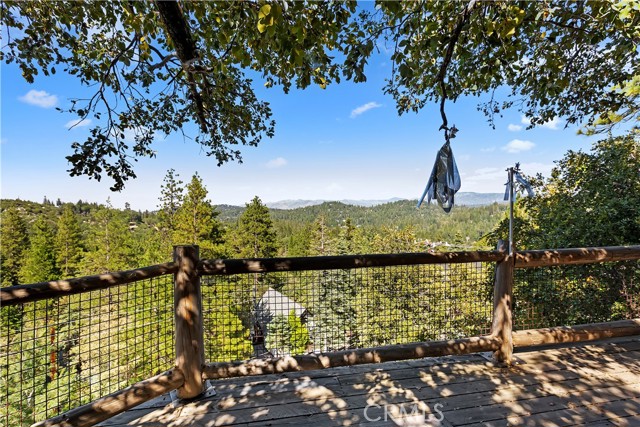 Detail Gallery Image 1 of 44 For 26329 Spyglass Dr, Lake Arrowhead,  CA 92352 - 5 Beds | 3/1 Baths