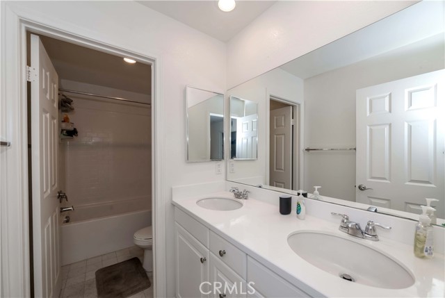 Detail Gallery Image 8 of 21 For 21145 Sutter Creek Ct, Riverside,  CA 92507 - 9 Beds | 3/1 Baths