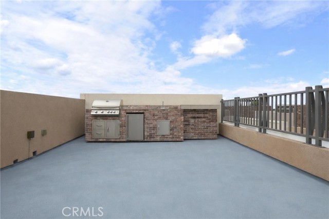 Detail Gallery Image 32 of 34 For 809 Brickyard Ln, Costa Mesa,  CA 92627 - 2 Beds | 2/2 Baths