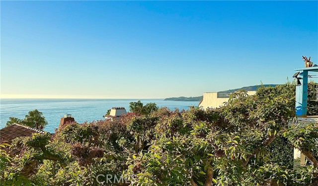 Detail Gallery Image 15 of 38 For 162 Sunset Terrace, Laguna Beach,  CA 92651 - 4 Beds | 2 Baths