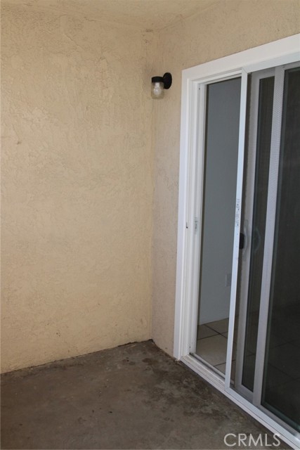 38429 10th E Place, Palmdale CA: https://media.crmls.org/medias/85c93741-d69d-4062-b614-ff8d1d461b3a.jpg