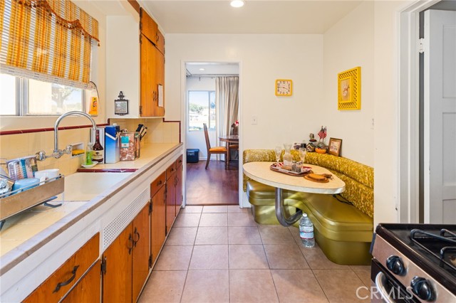 Detail Gallery Image 12 of 24 For 6053 North Lakewood Bld, Lakewood,  CA 90712 - 3 Beds | 1 Baths