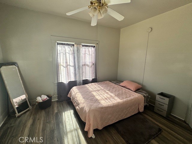 https://media.crmls.org/medias/85cadfdd-cc49-4381-b05e-1be92fd65363.jpg?preset=X-Large