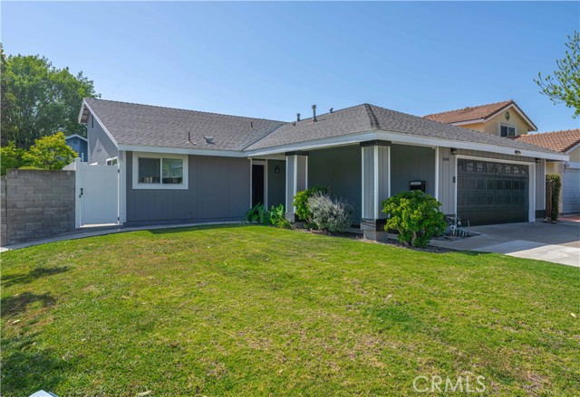 3222 S Townsend Street, Santa Ana CA: https://media.crmls.org/medias/85cb0e41-b6e1-4bb3-9331-ff9055dd7309.jpg