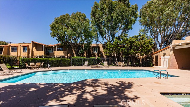 13722 Red Hill Avenue, Tustin CA: https://media.crmls.org/medias/85cb2f57-af5b-4c97-b1e3-cadfc90d22cd.jpg