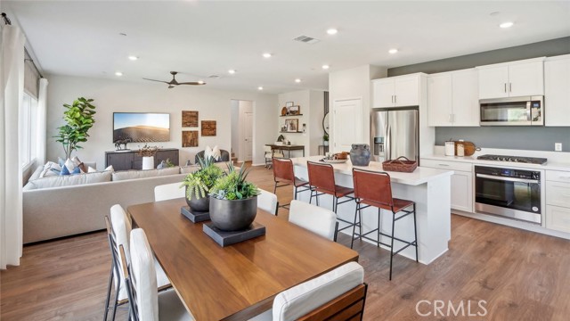 Detail Gallery Image 7 of 27 For 23571 Evening Primrose Ct, Wildomar,  CA 92595 - 5 Beds | 4 Baths