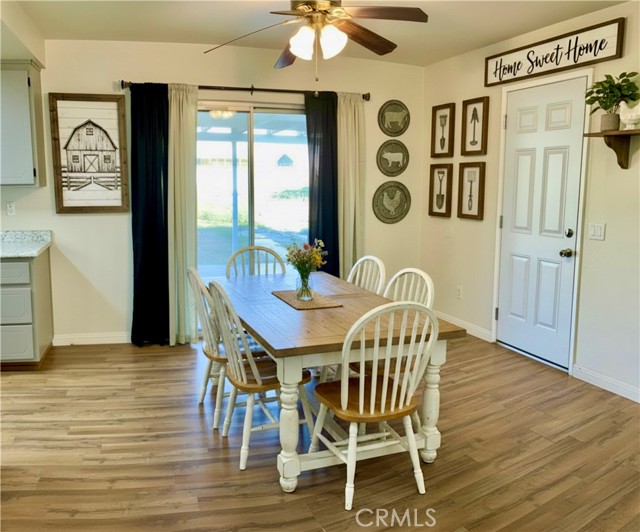 Detail Gallery Image 15 of 19 For 16661 Central, Apple Valley,  CA 92307 - 3 Beds | 2 Baths