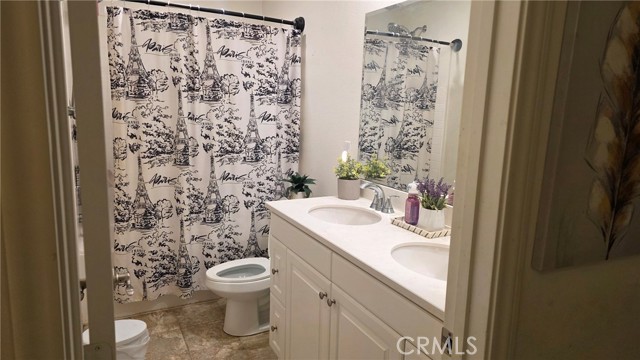 Detail Gallery Image 5 of 6 For 27932 via Cholula, Menifee,  CA 92585 - 4 Beds | 2 Baths